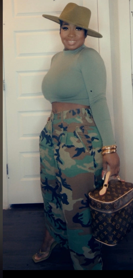 Camo Pedal Pushers(BAGGY)